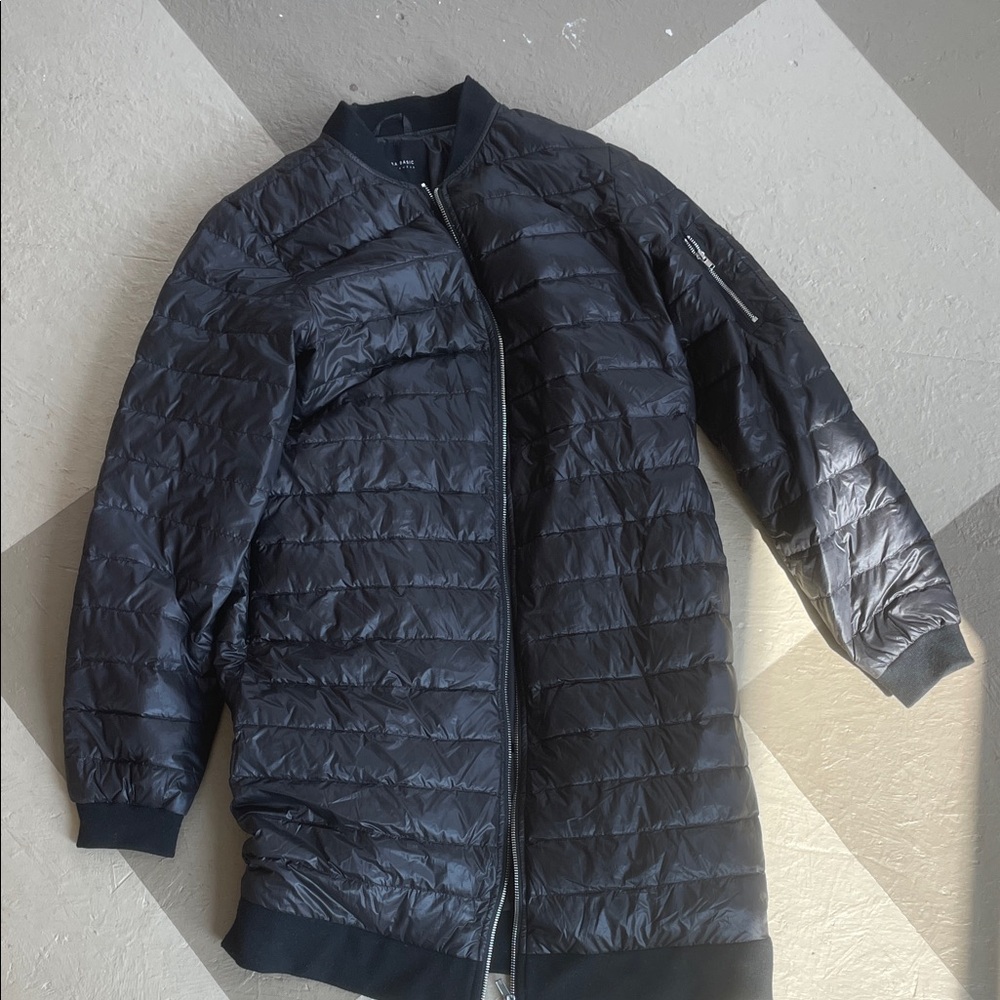 Long line Black mini puffer bomber coat
